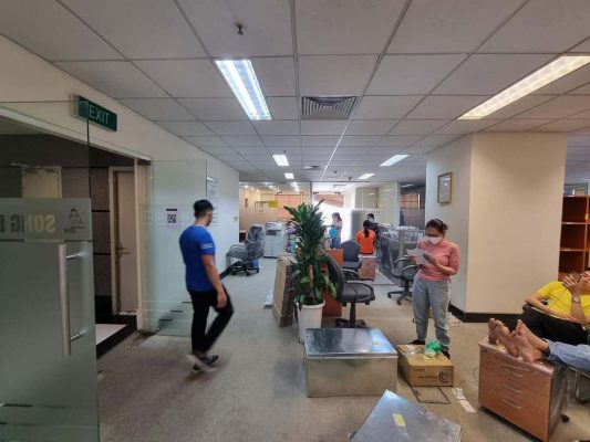 Dịch vụ taxi tải Thành Hưng chuyển nhà trọn gói, phục vụ 24/7